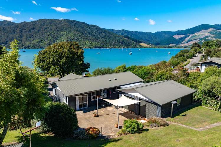 337 and 337a Anakiwa Road Anakiwa_9