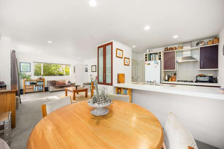 24 Carento Way Stanmore Bay_10