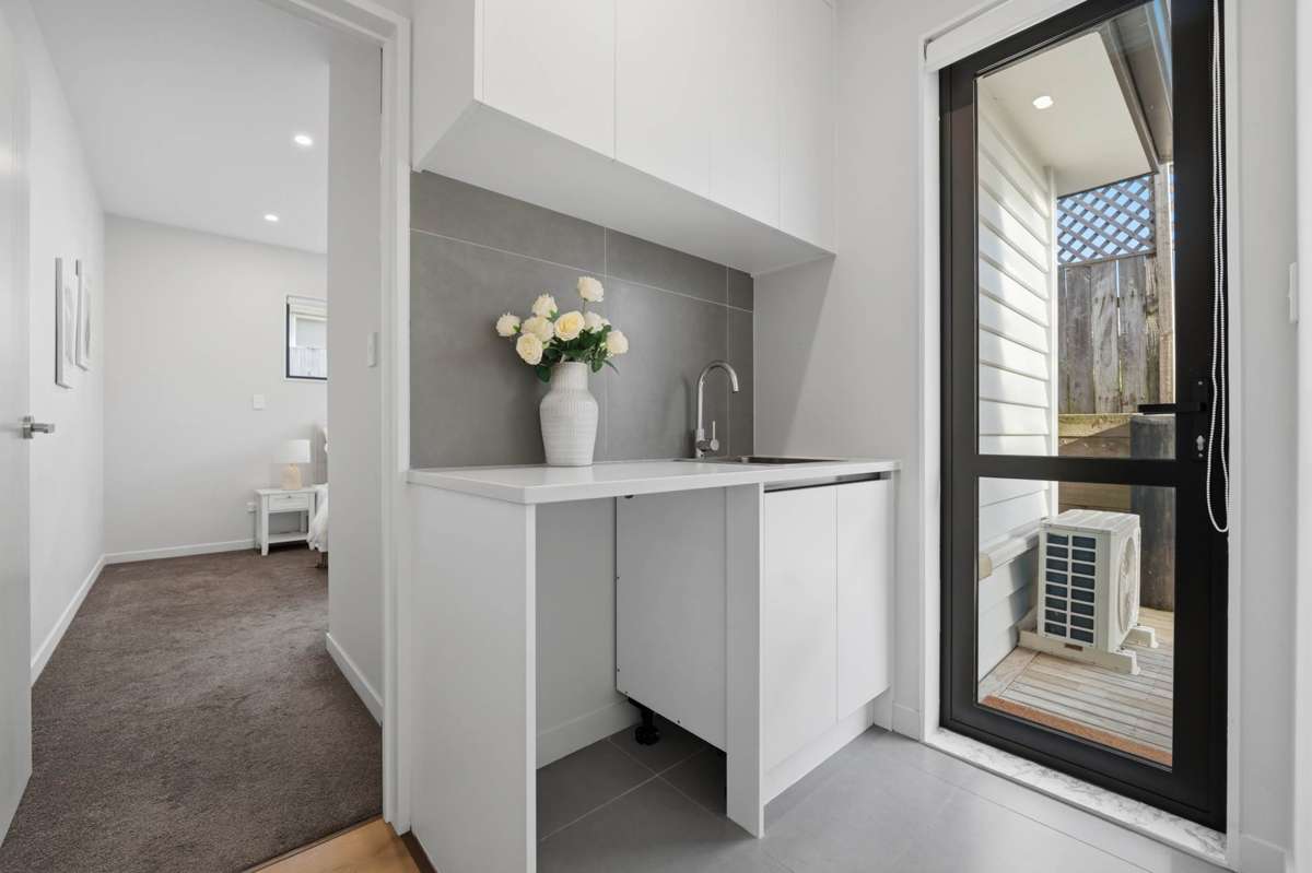 1A Maunder Place_3
