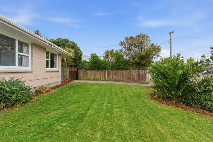 15 Rowses Road Aranui_21