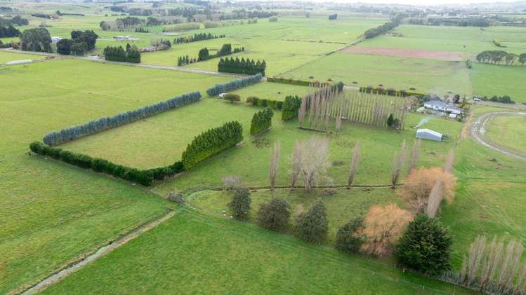 43 Charlton Siding Road Gore Surrounds_23