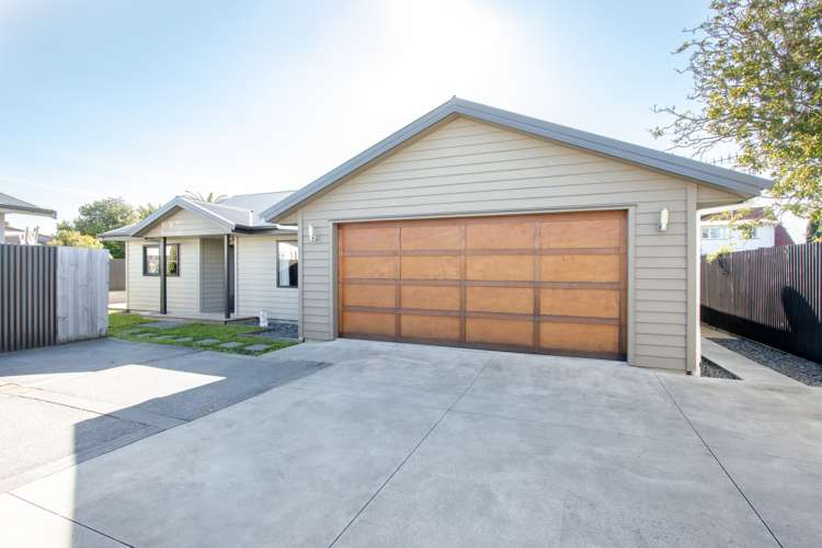 609a Avenue Road West_0