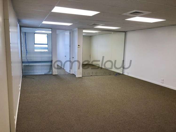 2/32 Greenpark road Penrose_2