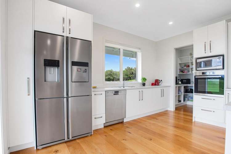 854 Wright Road Aongatete_13