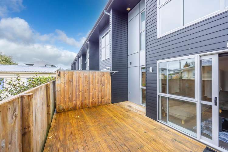 18/100 Knighton Road Hillcrest_6