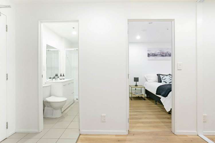 3B/23 Emily Place City Centre_11