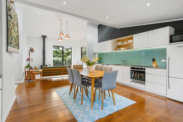 200 Onemana Drive Onemana_12