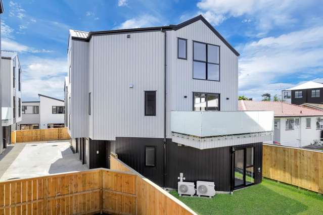 30B Tomintoul Place Highland Park_2