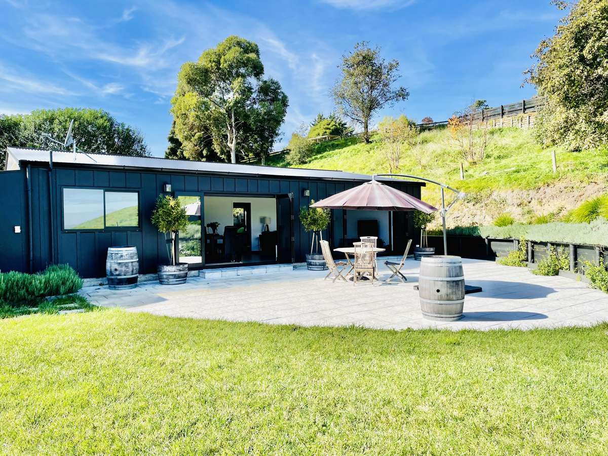 395 Tuki Tuki Road_4