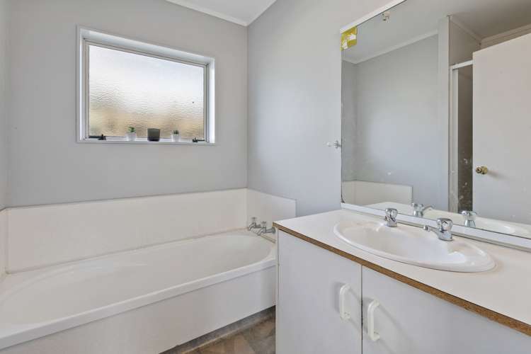 49c Esmeralda Street Welcome Bay_11