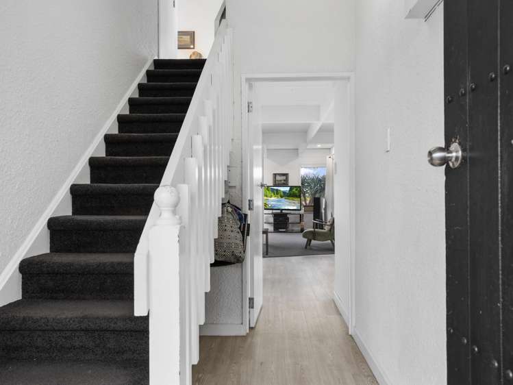 17 Milton Road Otumoetai_11