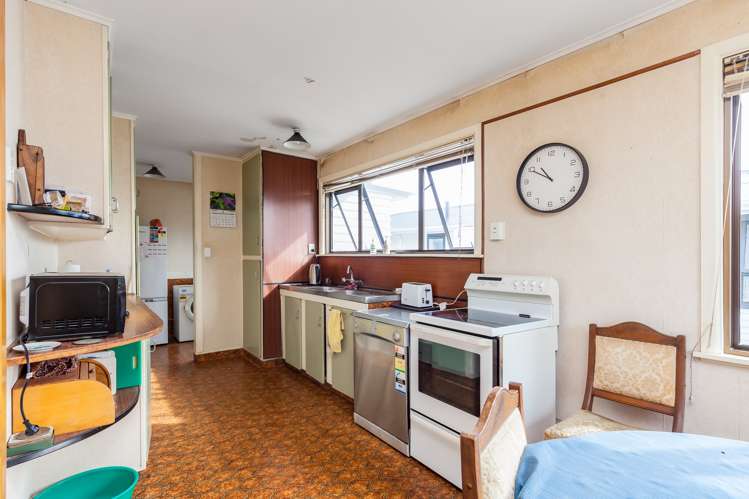 32 Gilliam Street New Lynn_8