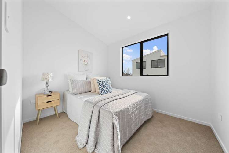 2d Queen Mary Avenue Epsom_10