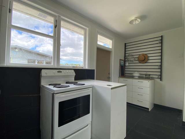 5 Raleigh Place Otara_2