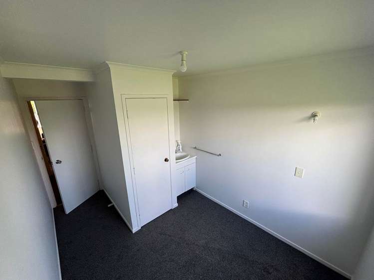 Room 7 28 Court Crescent Panmure_6