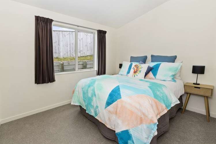 18 Dusky Crescent Aotea_12