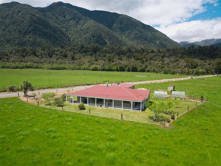 492 Haast Highway Fox Glacier_2