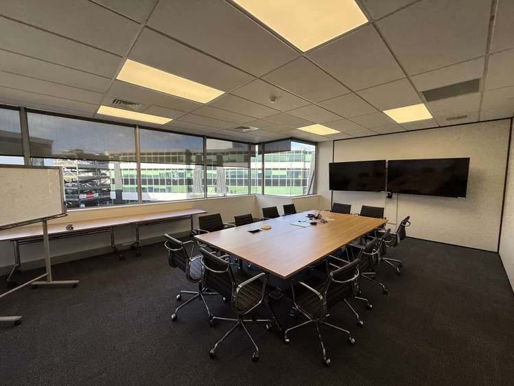 Unit B/600-604 Great South Road Ellerslie_2