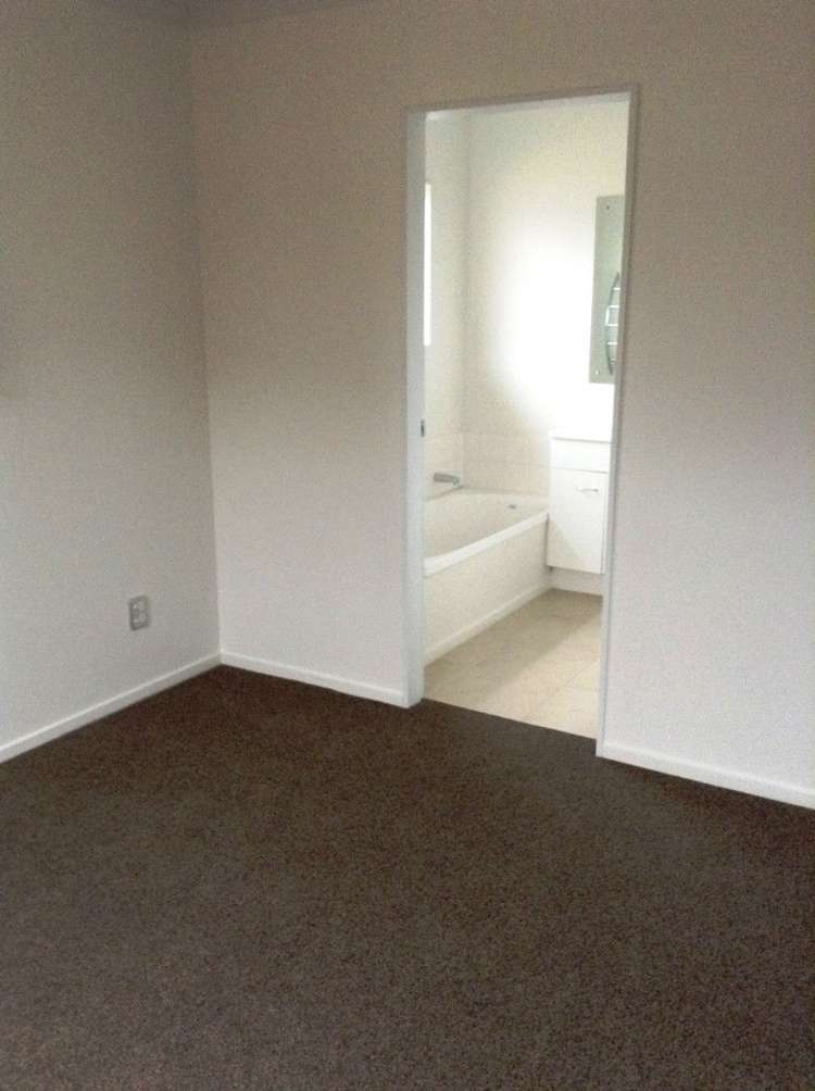 401a West Coast Road Glen Eden_12