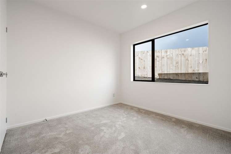 122 Parkview Drive Gulf Harbour_13