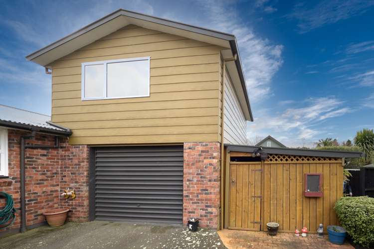 64 Farm Road_3
