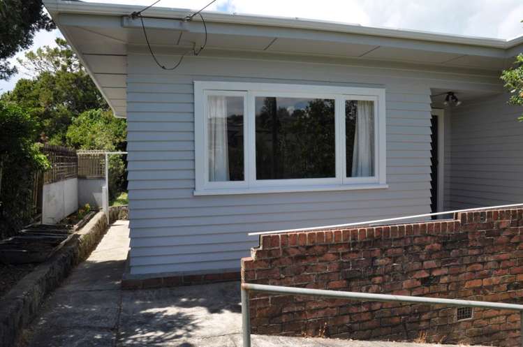 8 Commodore Drive Lynfield_2