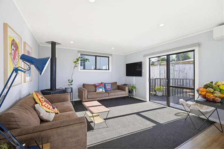 16 Tuki Street Titahi Bay_6