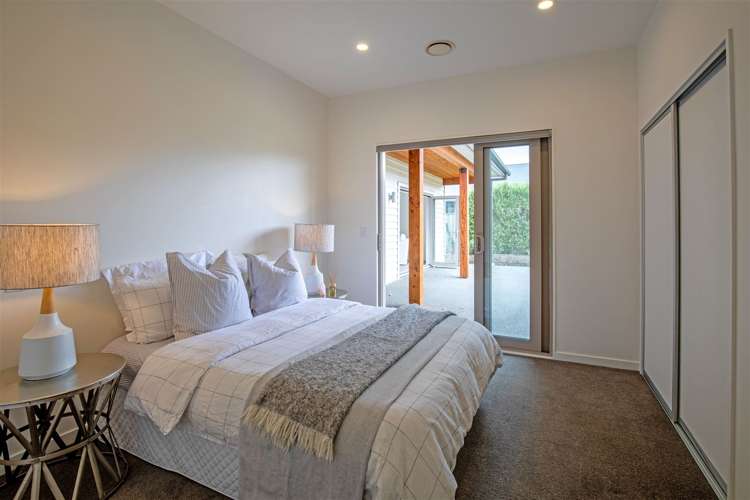 7 Oaks Drive Lincoln_15