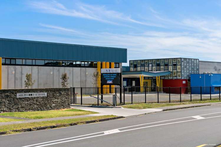 785 East Coast Road Northcross_20