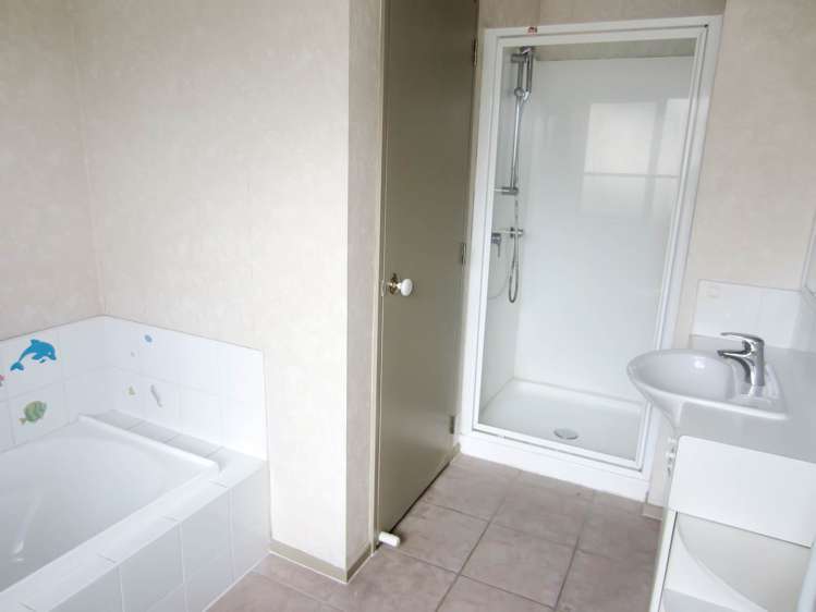 24 Canterbury Park Lane Ellerslie_10