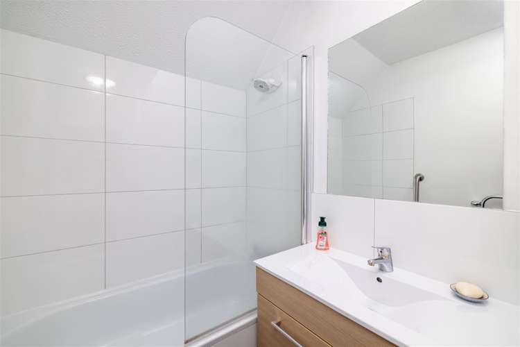 2/17 Geraldine Street Edgeware_8