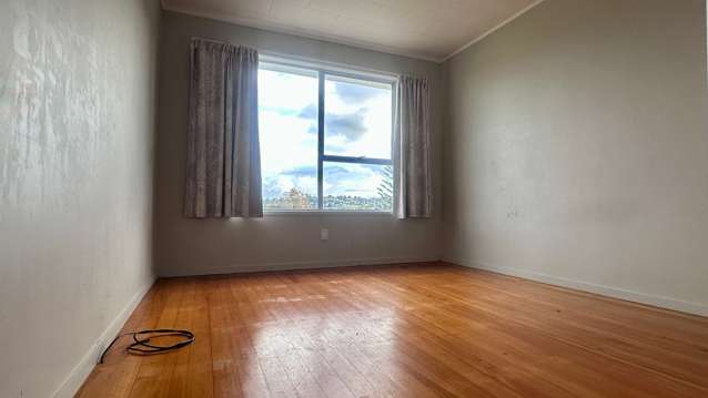 19 Helleur Road Massey_3