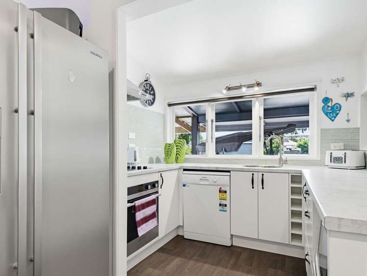 74A Beach Road Katikati_1