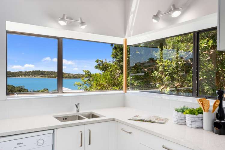 31a Ardern Avenue Stanmore Bay_11