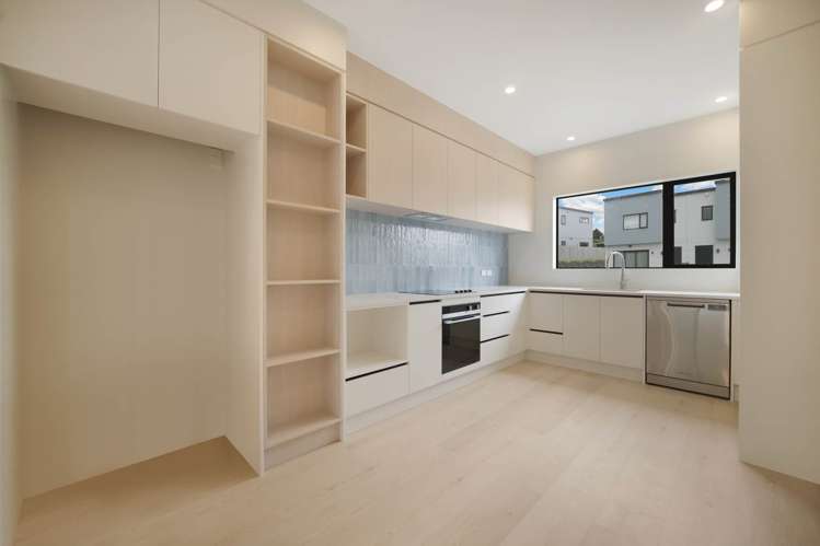 55A Crestview Rise_0