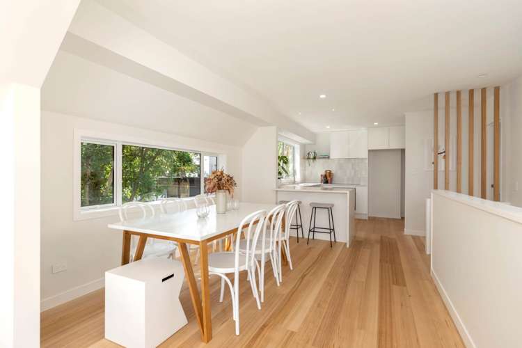 2/14 Peel Street Westmere_7