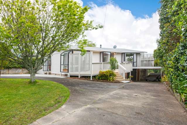 92 Tiroroa Avenue Te Atatu South_1