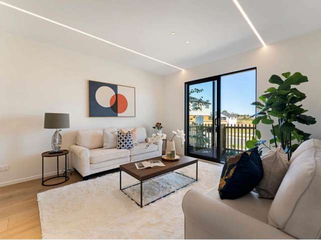 Coastal Elegance Meets Modern Family Comfort