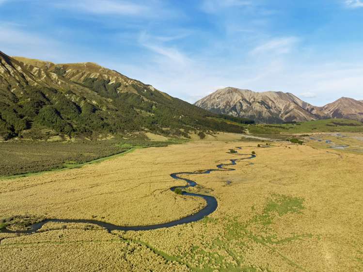Mount Algidus Station Lake Coleridge_26