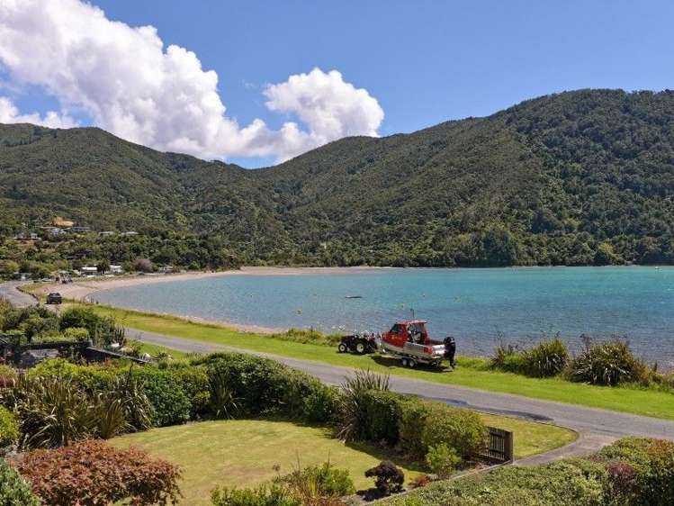 21 The Parade Okiwi Bay_7