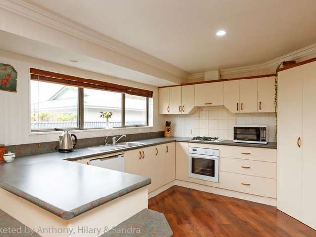 3 Sandstrom Grove Feilding_4