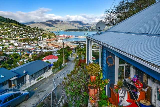 39 Ticehurst Road Lyttelton_1