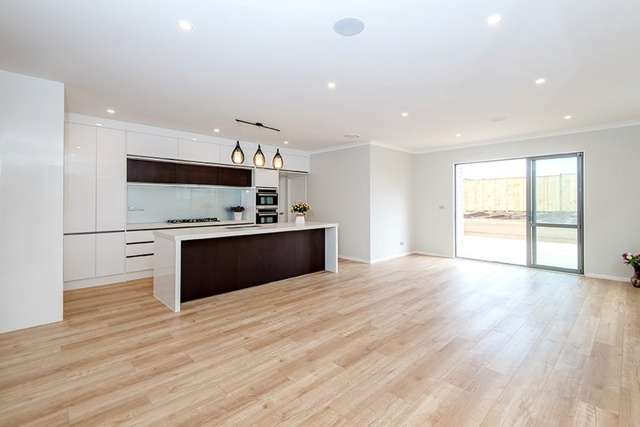 21 Eastfield Avenue Flat Bush_3