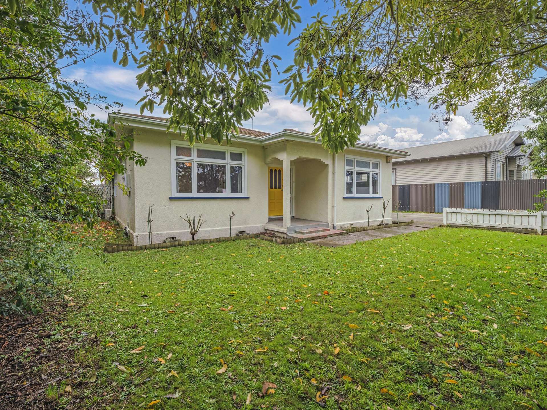 385 Botanical Road West End_0
