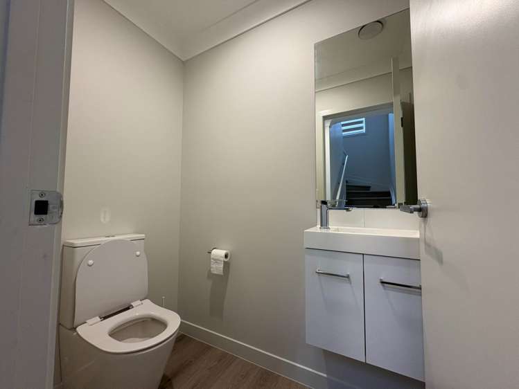44 Paretaiuru Crescent Papakura_8