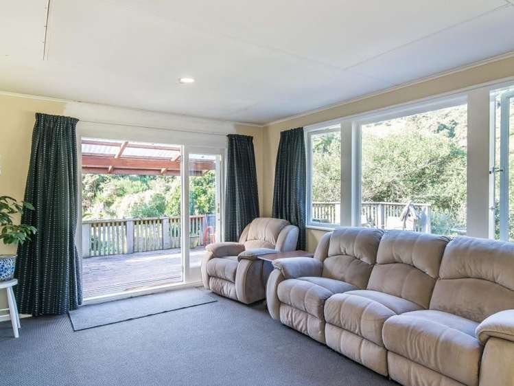 73 Valley Road Paraparaumu_7