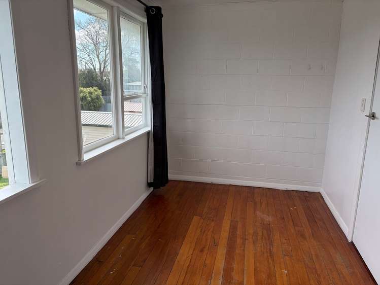 806 Takapu Place Camberley_6