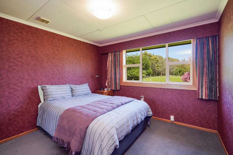 20 Cross Road Winton_34