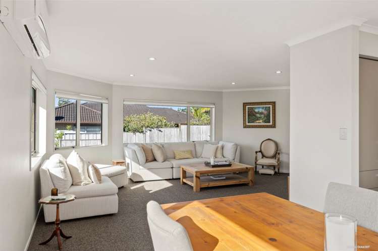 16 Anchorite Way Red Beach_12