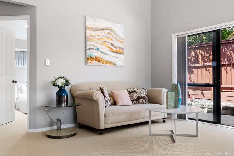 27 Newbliss Crescent East Tamaki Heights_5